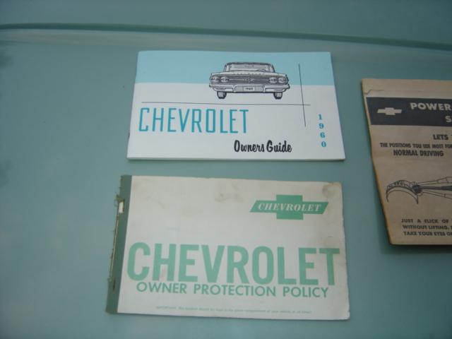 1960 impala 4dr sedan grn 35.JPG